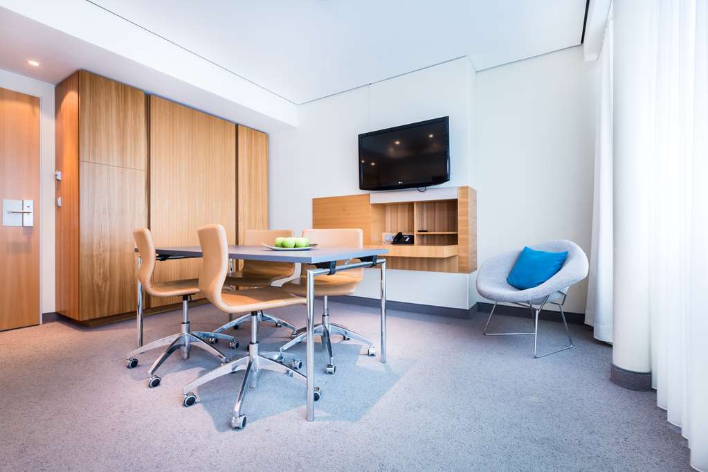 Hotel Lindner Ku'damm, Part Of Jdv By Hyatt 4*